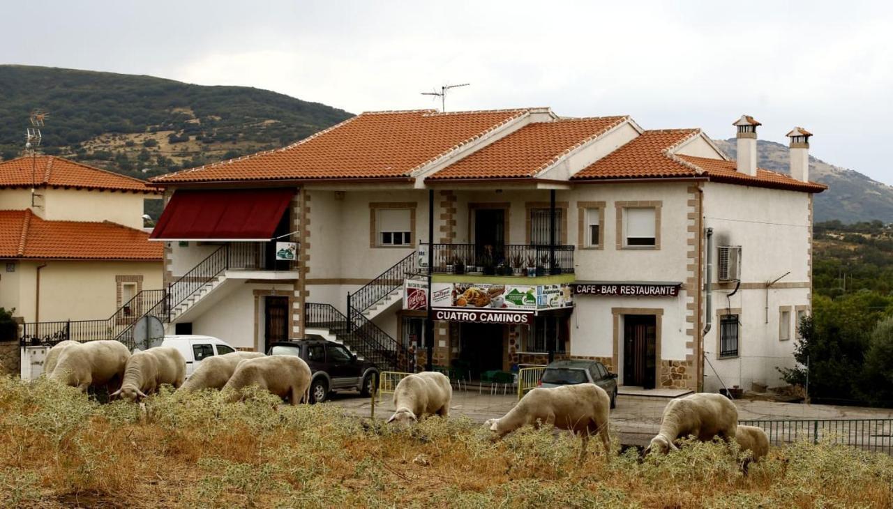Alojamiento Cr Cuatro Caminos San Pablo de los Montes Exterior foto